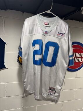 Barry Sanders Vintage Mitchell & Ness #20 Detroit Lions Jersey